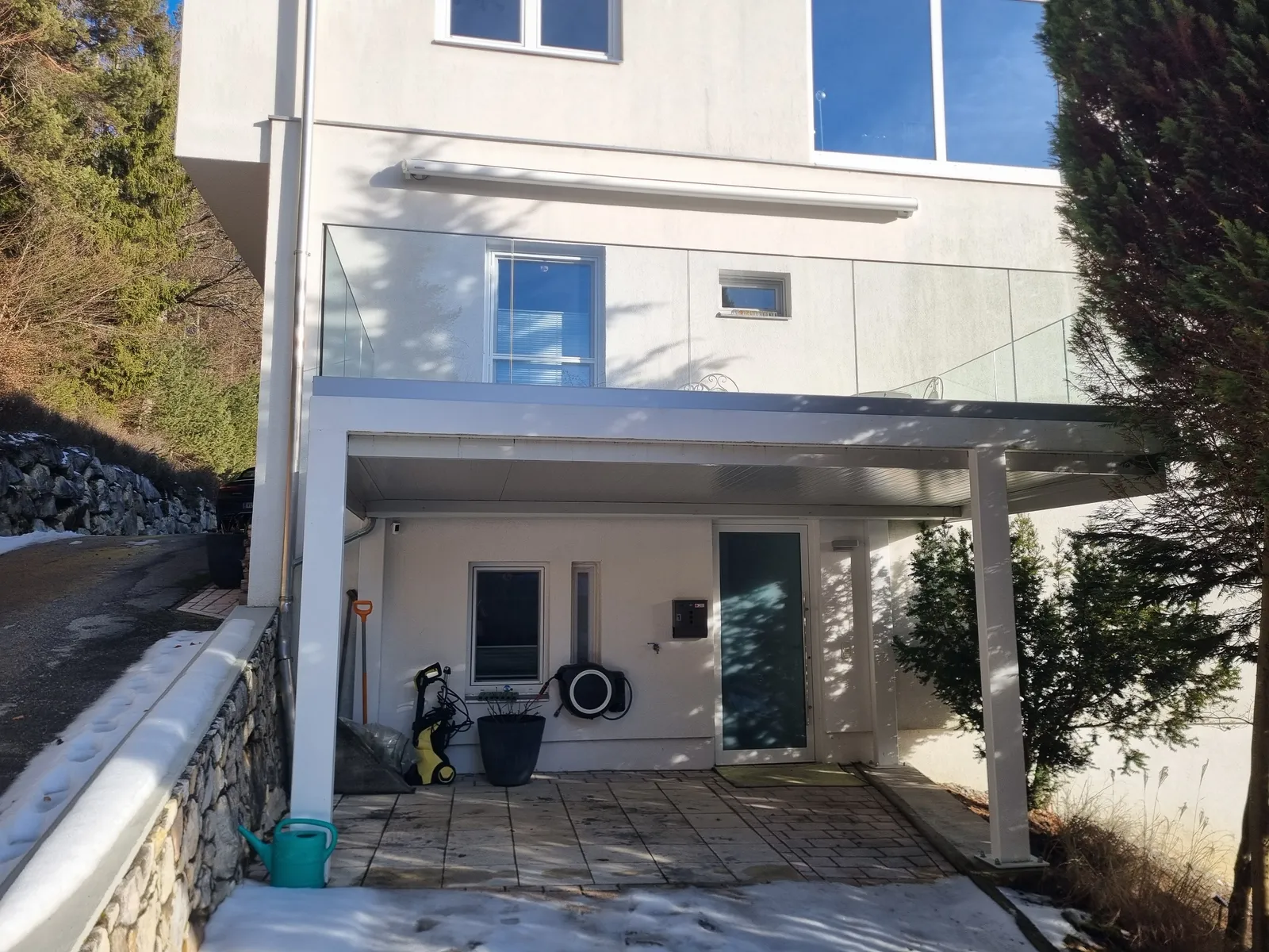 Nadstreški